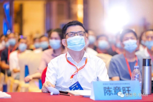 1600938915561177.jpg 福建省政府发展研究中心特邀研究员、福州大学经济与管理学院硕士导师陈章旺教授 - 副本.jpg